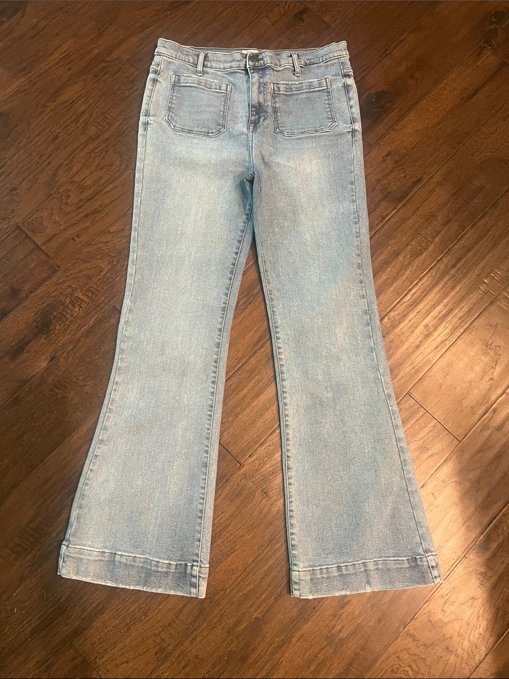 Kensie The Savannah High Rise Patch Pickdt Flare Jeans 10/30